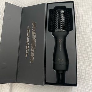 Bombay blow dry brush